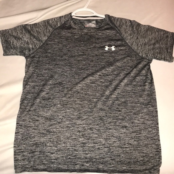 Under armor shirt - Picture 1 of 4